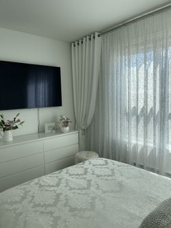 I will sell new tulle and curtains