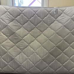 Queen size Mattress
