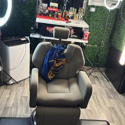 BARBER CHAIR FOR SALE 