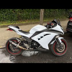 Kawasaki Ninja Ex300