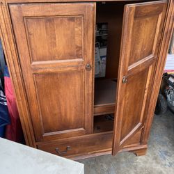 Tv/ Cabinet 