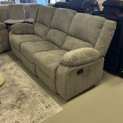 🎁 Reclining Sofa 🔥