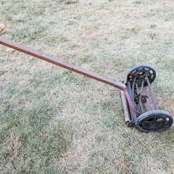 Vintage Coldwell mohawk reel manual push mower