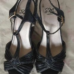 Shoes (Size5)