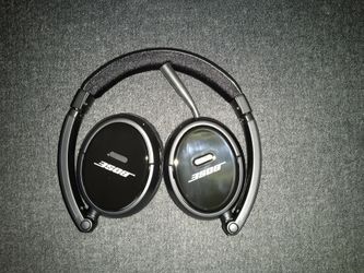 Bose on ear headphones