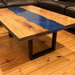 Resin Red Oak Coffee Table 