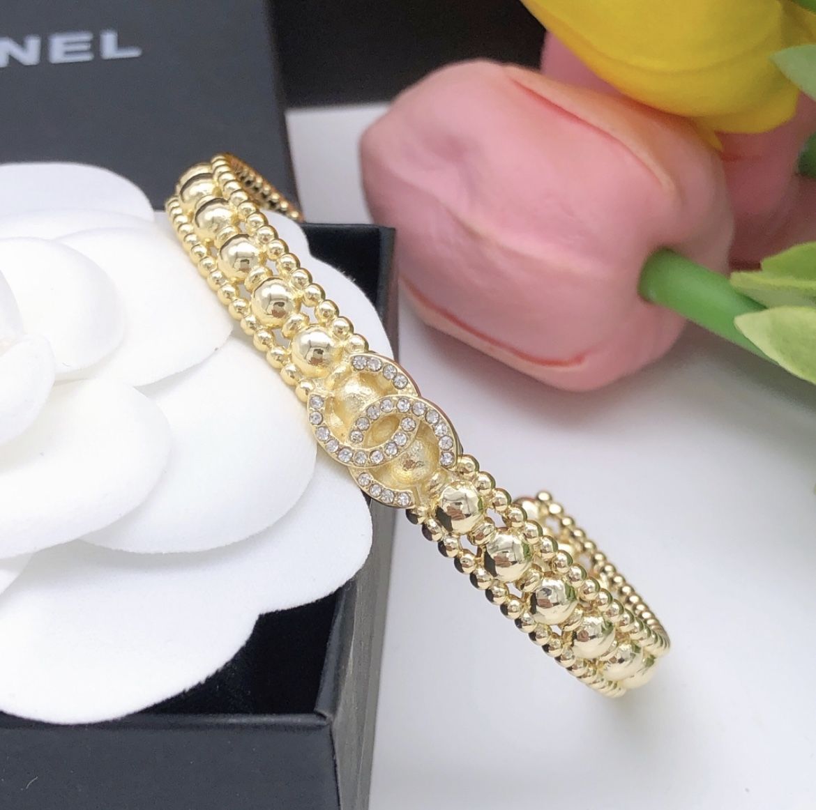 Double C Chsnel Braclet