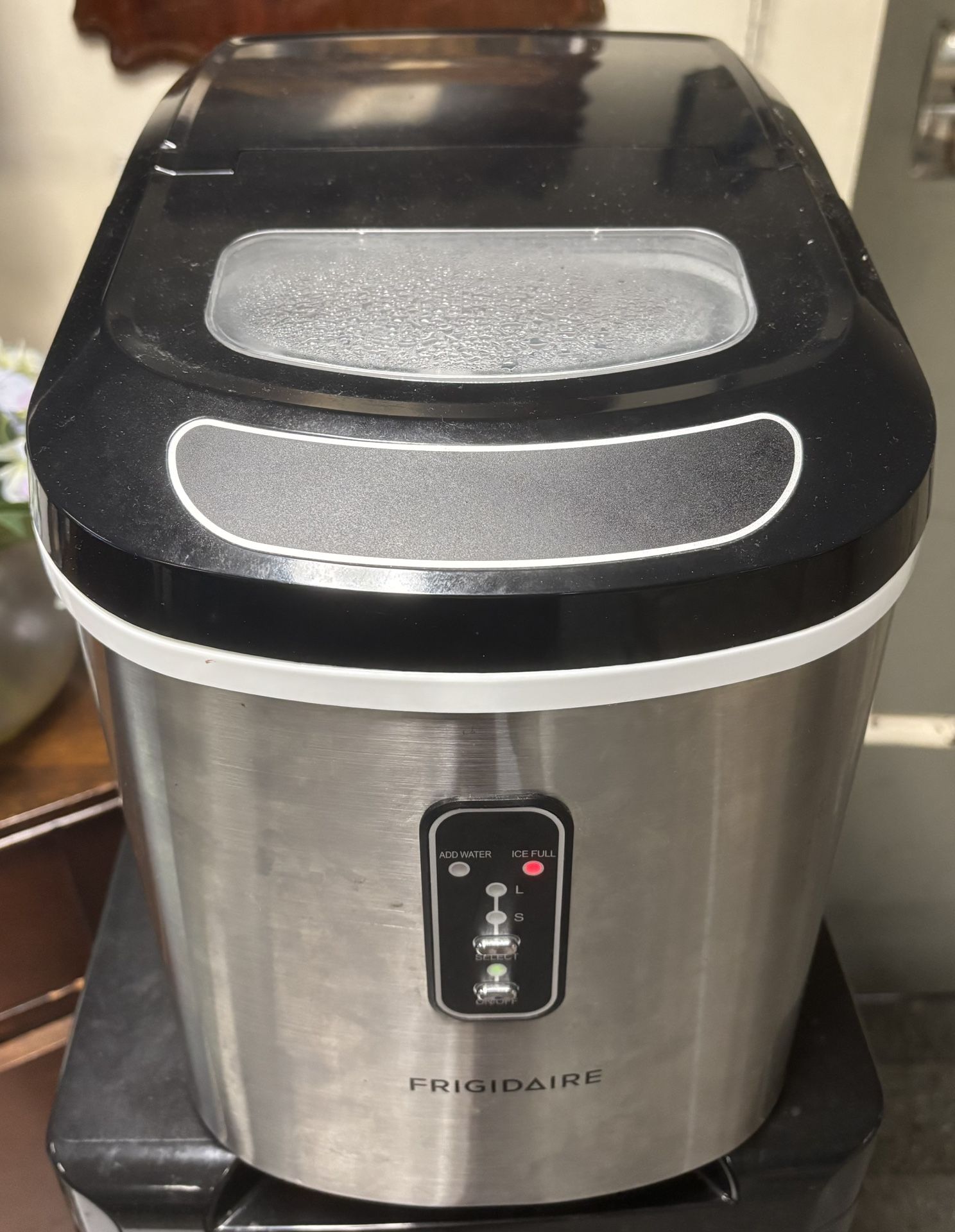 Ice Maker $40