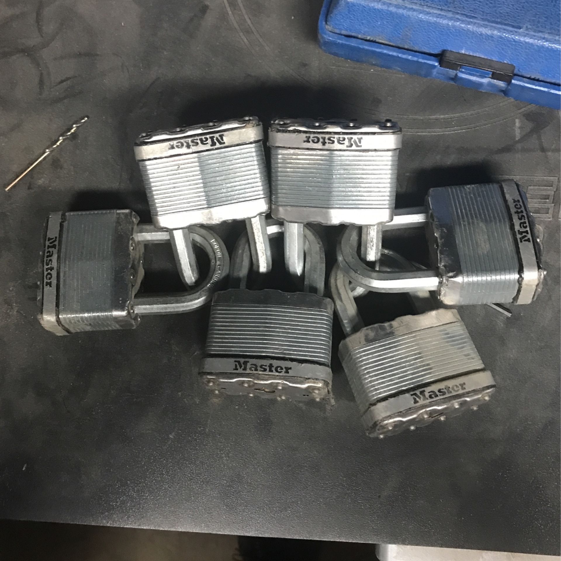 Master locks M15