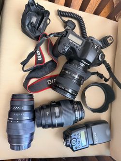 Cannon 5D camera with lenses
