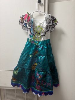 Encanto  Costume