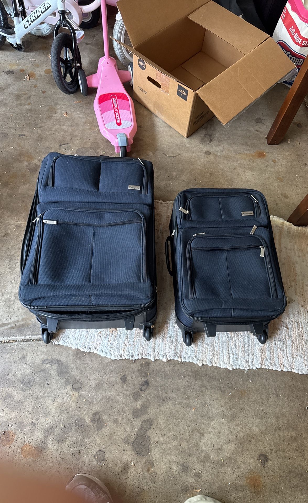 Pacifica Suitcase Set