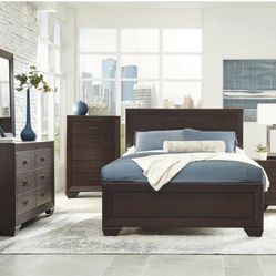 New King Bedroom Set 