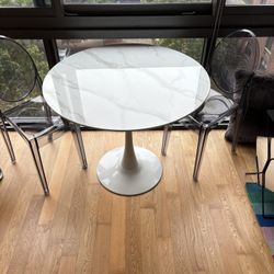 White Tulip Dining Table