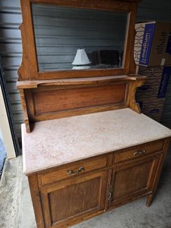 Dresser
