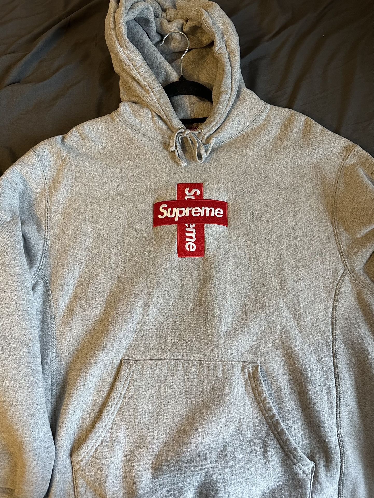 SUPREME CROSS BOX LOGO XL