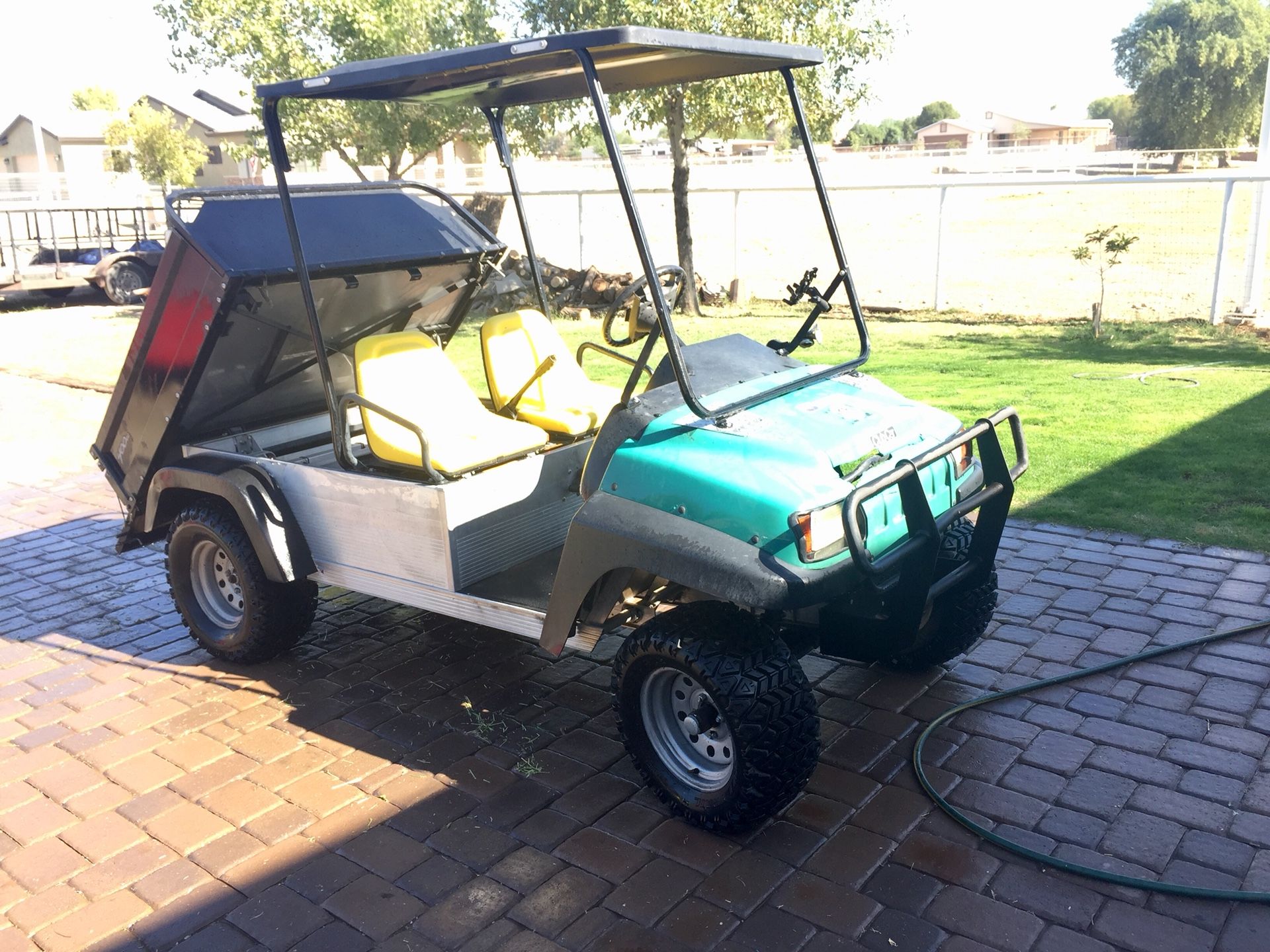 2007 Club Car Pioneer 1200 gas 400cc for Sale in