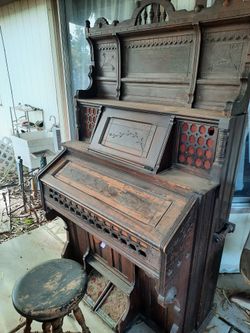 1880's Organ