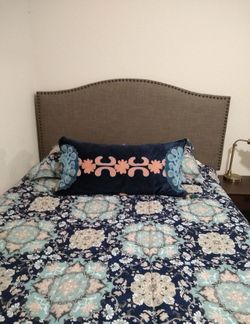 Queen Bed