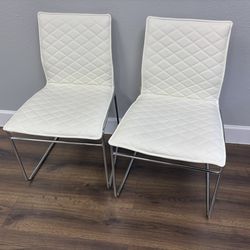 Modern White Quilted Dining Chairs – Like New (Set of 2)
