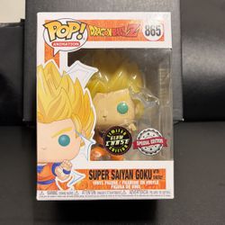 Dragon Ball Z: Super Saiyan Goku with energy limited special edition glow chase