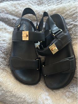 NEED GONE ASAP!!! Women’s sandals