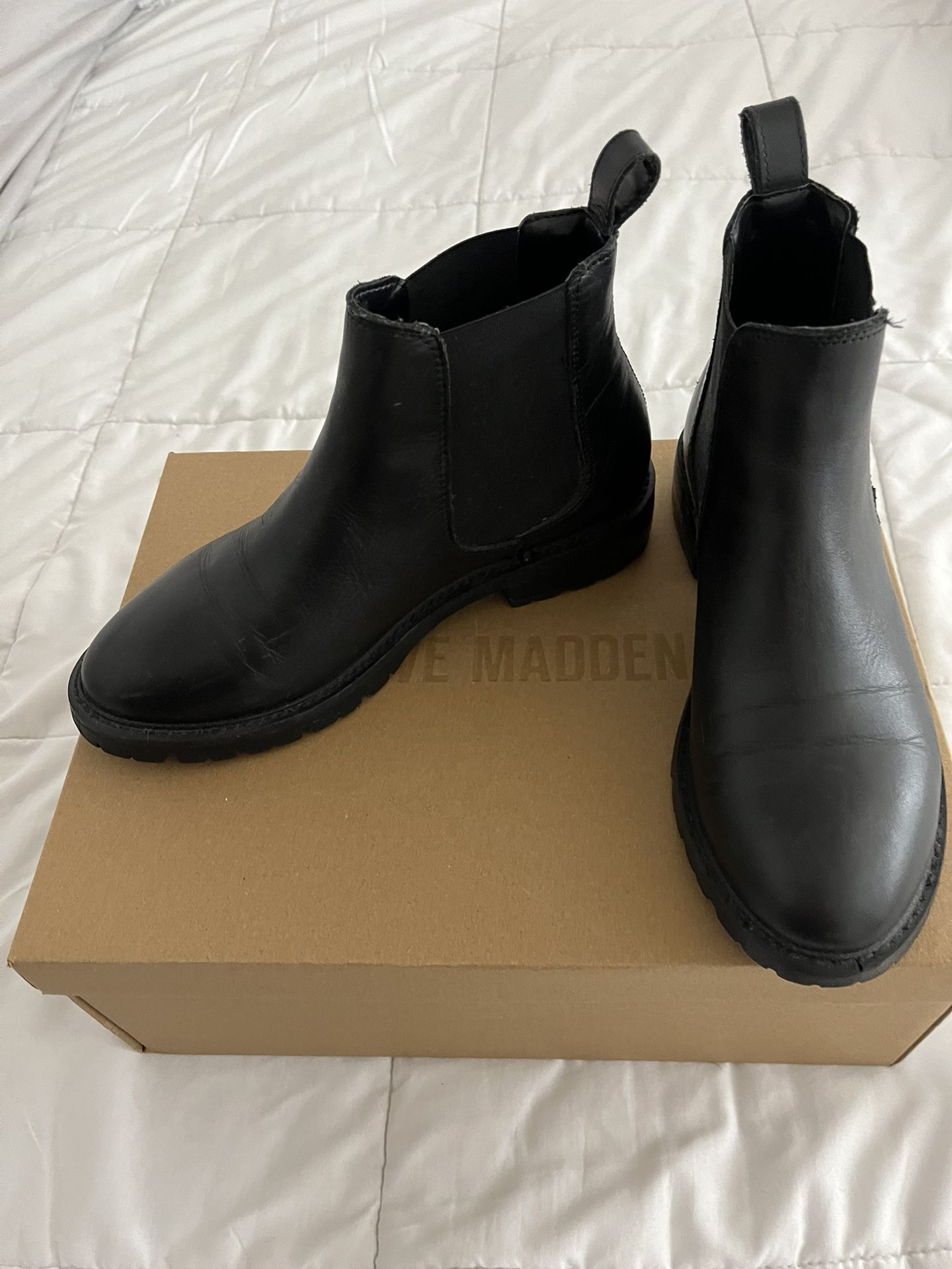 Steve Madden Boots - Women Size 6