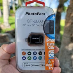 CR8800W USB 3.0 MicroSDHC, MicroSDXC iOS Lightning External Flash Card Reader White Retail