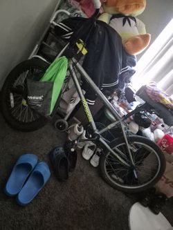 Mongoose BMX *  New handle bars and front tire/ breaks $300 obo *