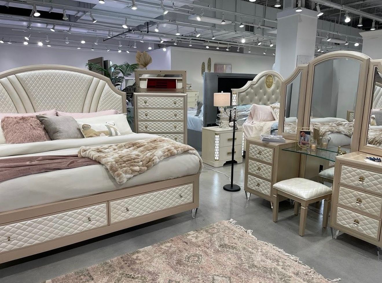 Bedroom Set All Sizes Are Available Same Day Delivery No Money Down No Credit Need