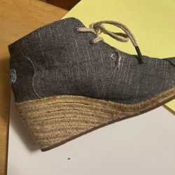 TOMS women wedge 8.5