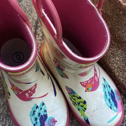 Rain Boots For Girls Size 6T Great For Outdoors 
