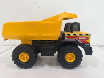 Tonka 354 Toy Dump Truck