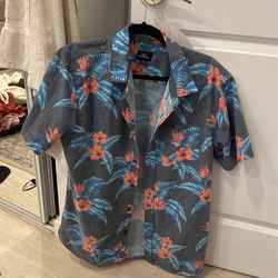 O’Neil Button Up Shirts - Large