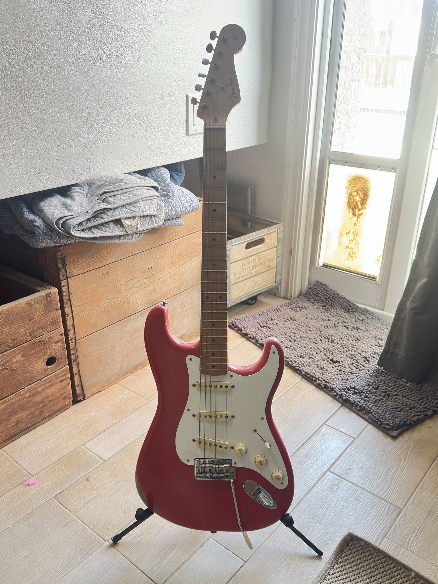 Fender Vintera Road Worn® '50s Stratocaster® Fiesta Red
