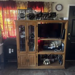 TV/Radio  Entertainment Cabinet