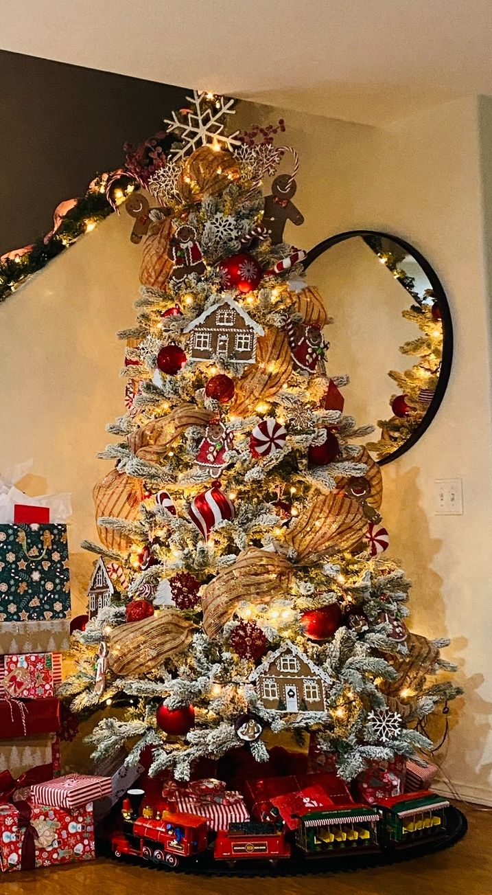 Christmas Tree 8Ft. King Of Christmas Flocked Tree *Unlit 