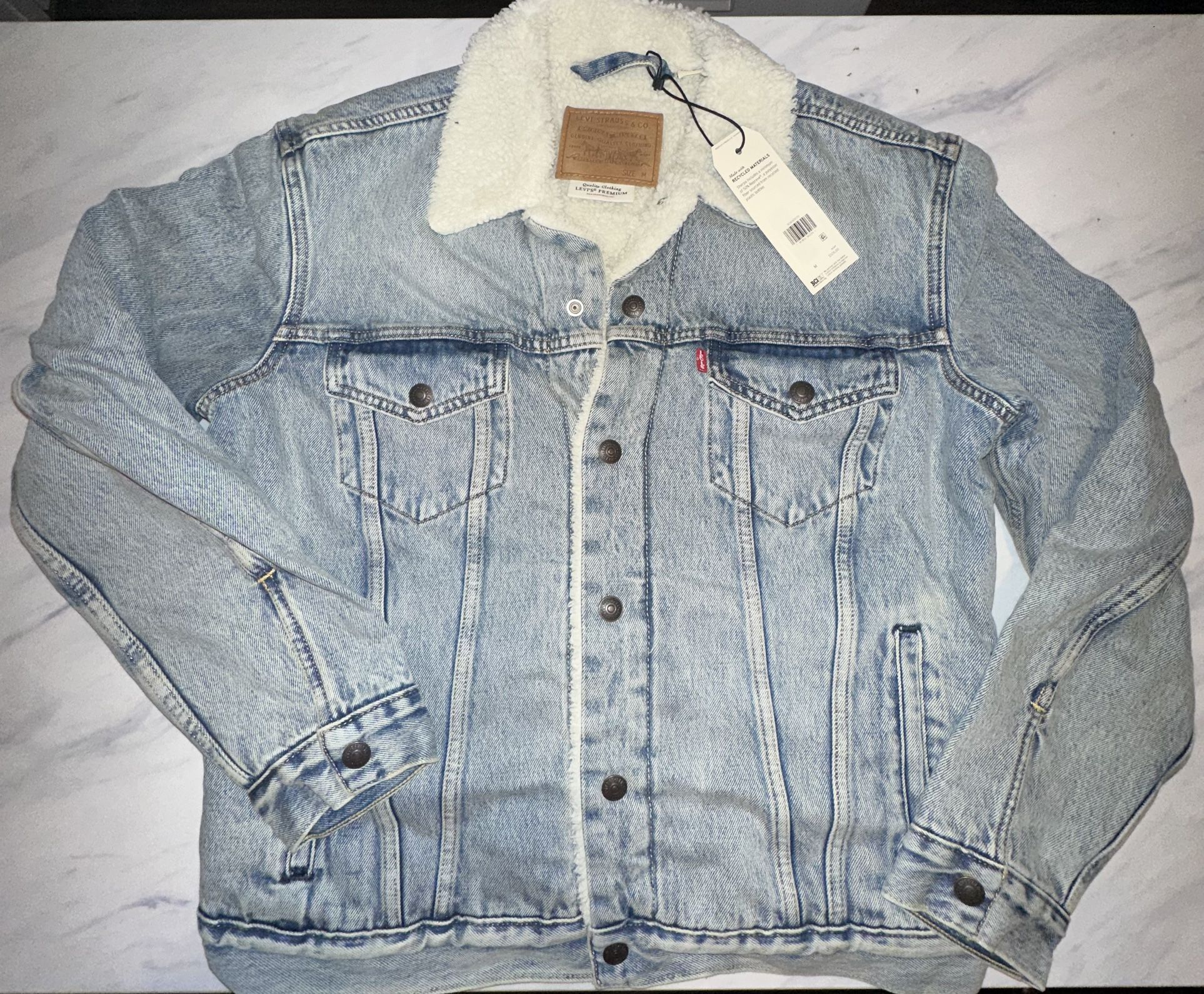 New With Tags Levi's Premium TYPE III SHERPA TRUCKER JACKET