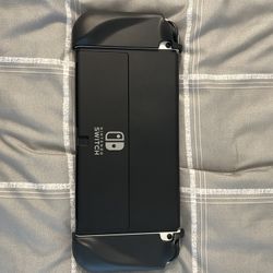 Nintendo Switch OLED w Joycon And games
