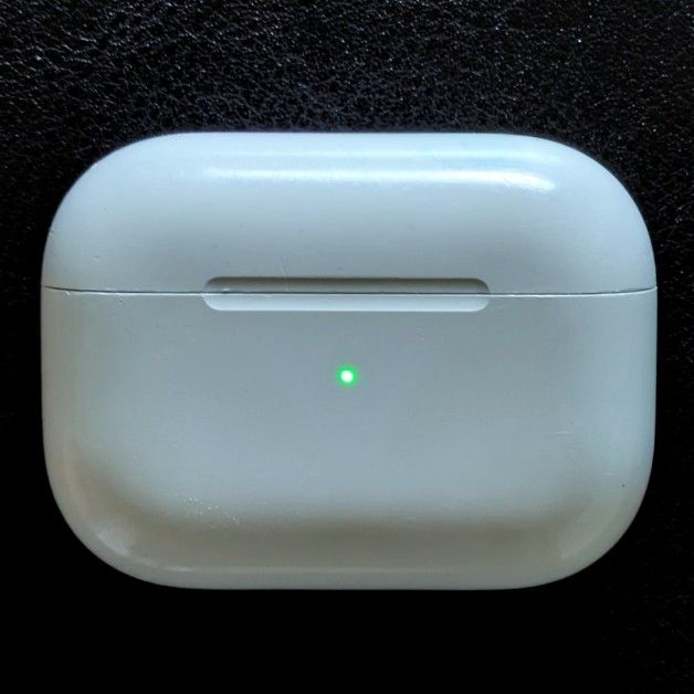 Apple AirPods Pro genuine original Magsafe charging case with Lightning port model A2190