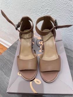 Wedge Heel Sandals (6 pairs… bundle sold together)…Sizes 6 and 7 med