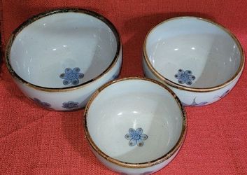 Vintage, Nesting Tonala Bowls. 8", 7" & 6¼" Wide