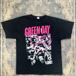 Green Day UNO  Tee Size L