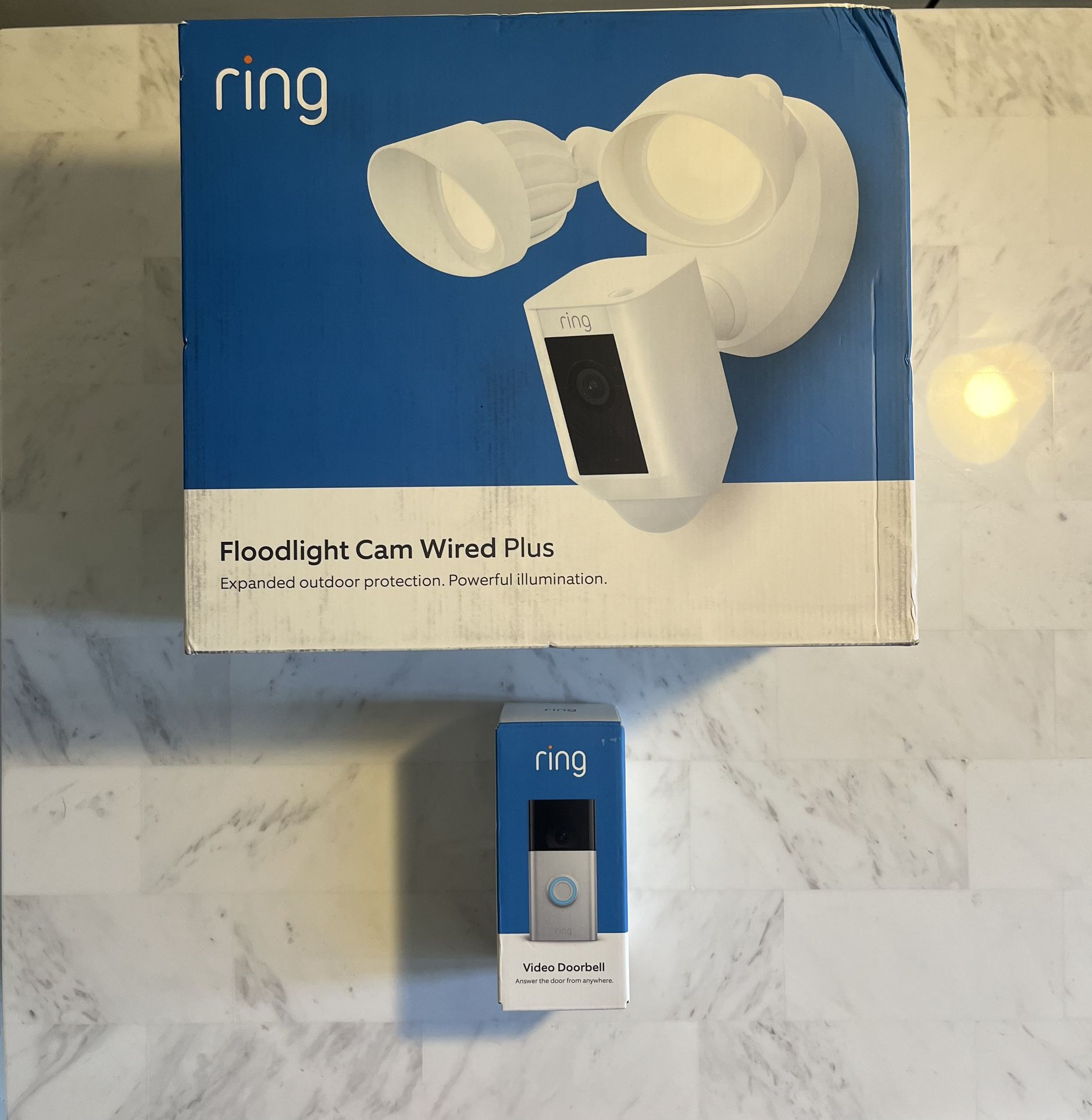 Ring - Floodlight Cam wired plus Surveillance Camera + Ring video doorbell 