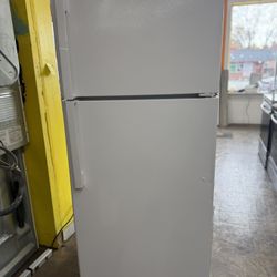 Ge Refrigerator 28 Inch  Year 2024