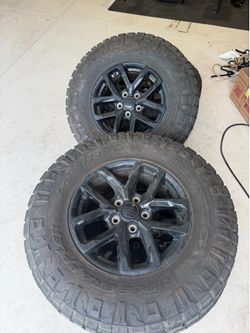 Jeep gladiator wheels & 33 Nitto Ridge Grapplers-set of 4