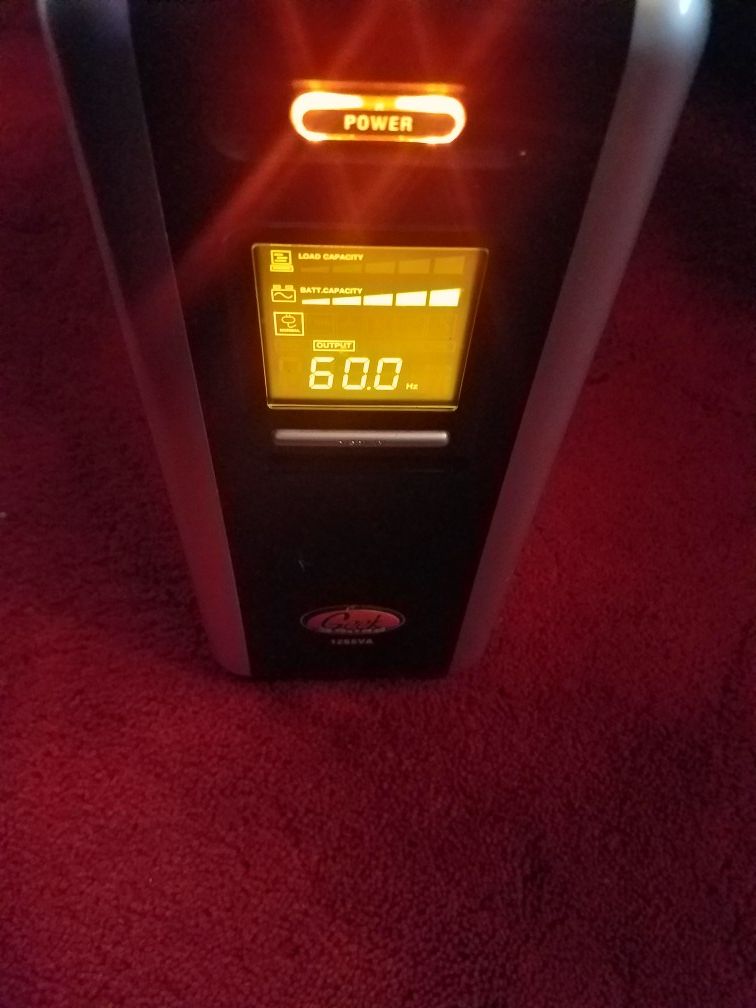 Geek Squad 1285VA Battery UPS/Battery Backup System