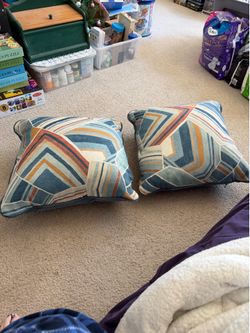 Pillows (2)