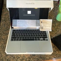 Macbook Laptop 16GB M4 