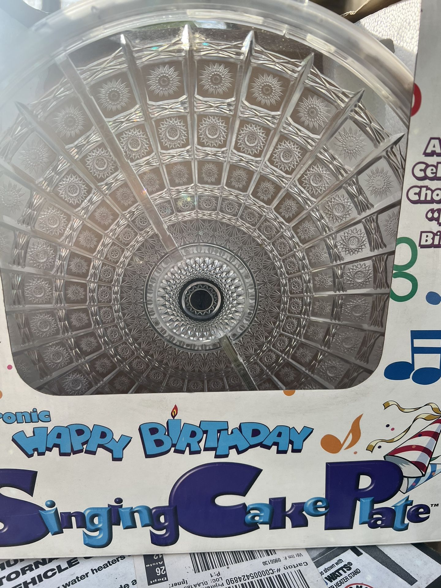 New From The Past > Electronic Happy Birthday Singing Cake Plate